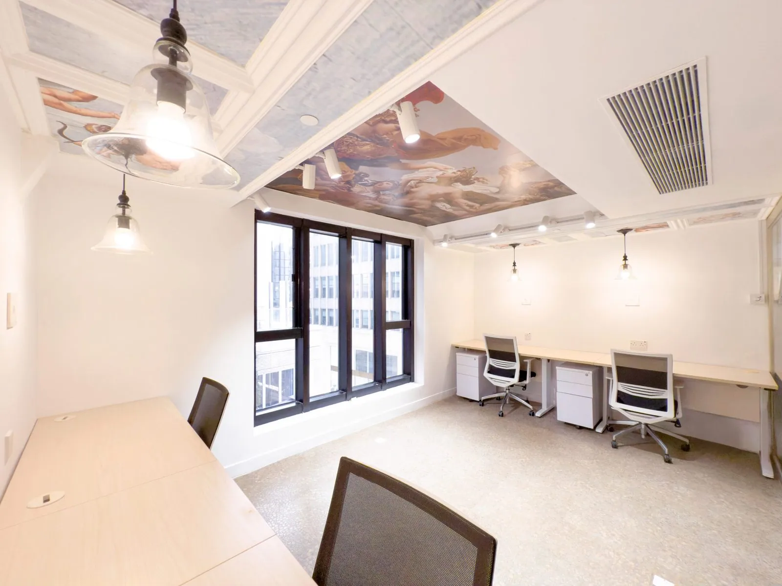 Metro Workspace at World Trust Tower, Central, photo 5