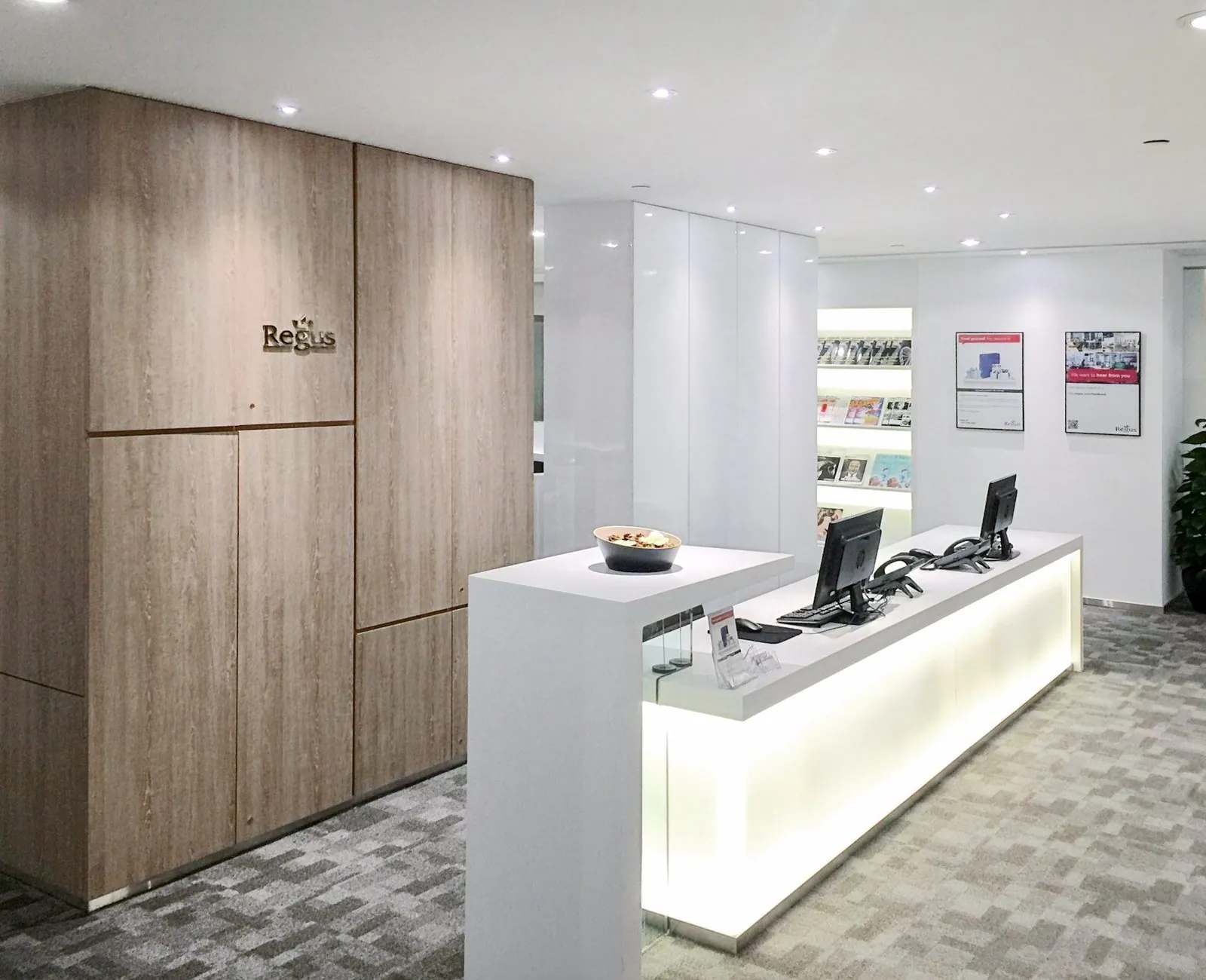 Regus at 181 Queen’s Road Central, Central, photo 4