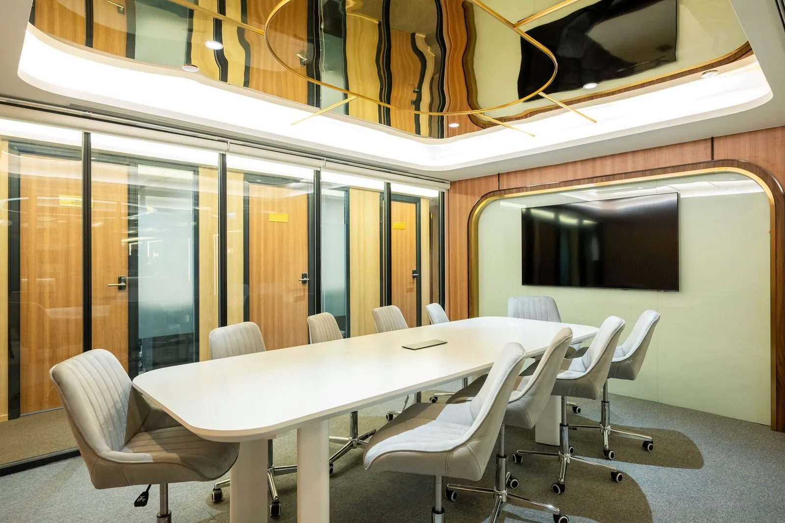 Bela Offices at New World Tower, Central, photo 4