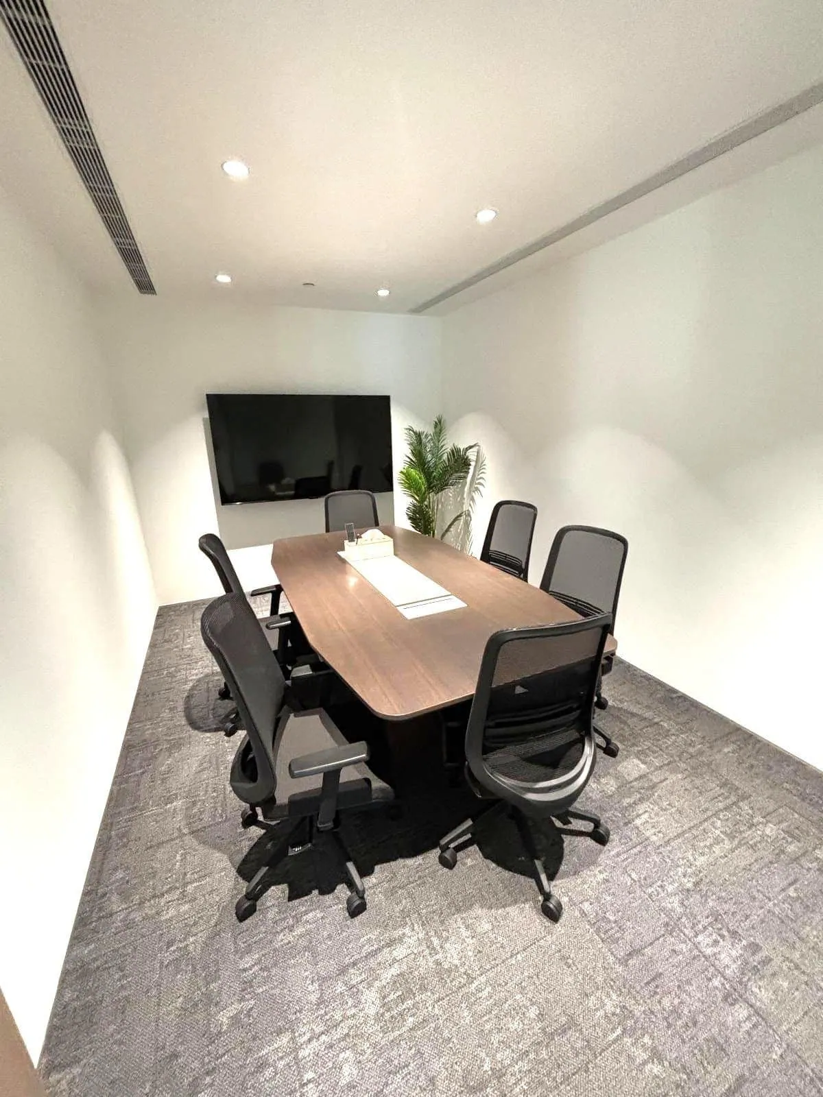 Regus at 8 Observatory Road, Tsim Sha Tsui, photo 5
