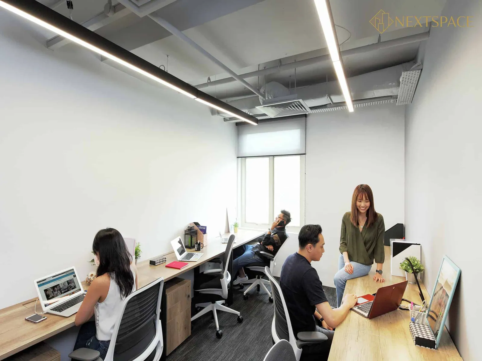 the boring office at MacDonald House, 武吉士, photo 4