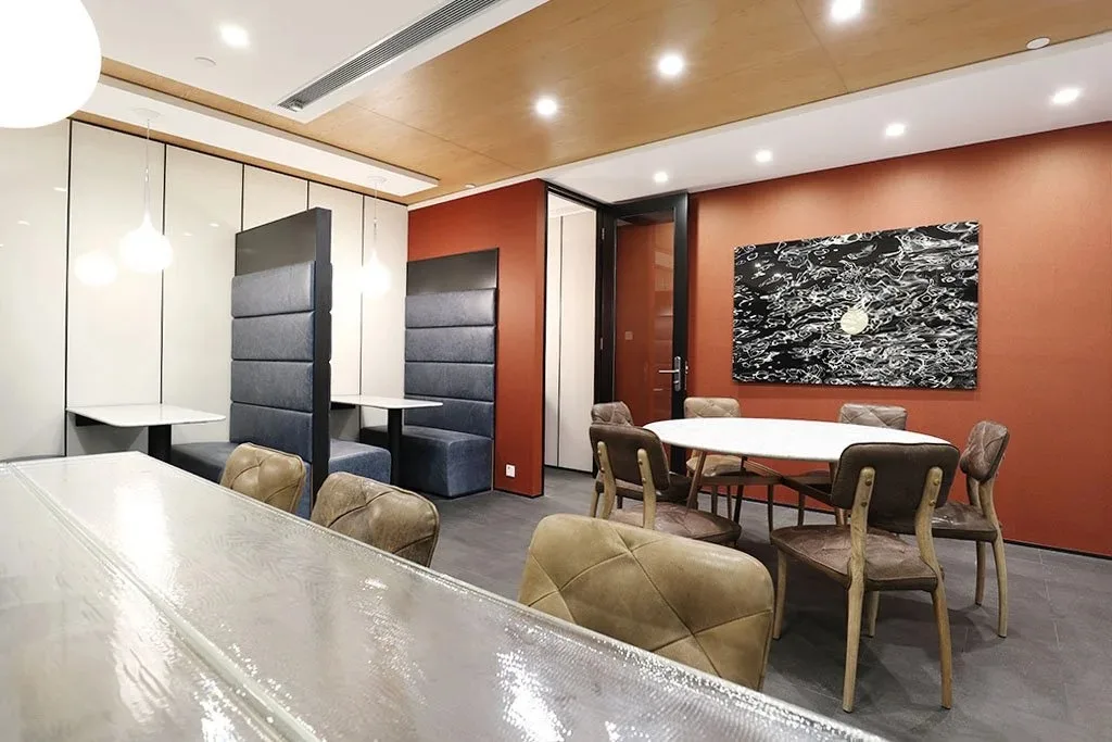 The Executive Centre at The Hong Kong Club Building, Central, photo 2