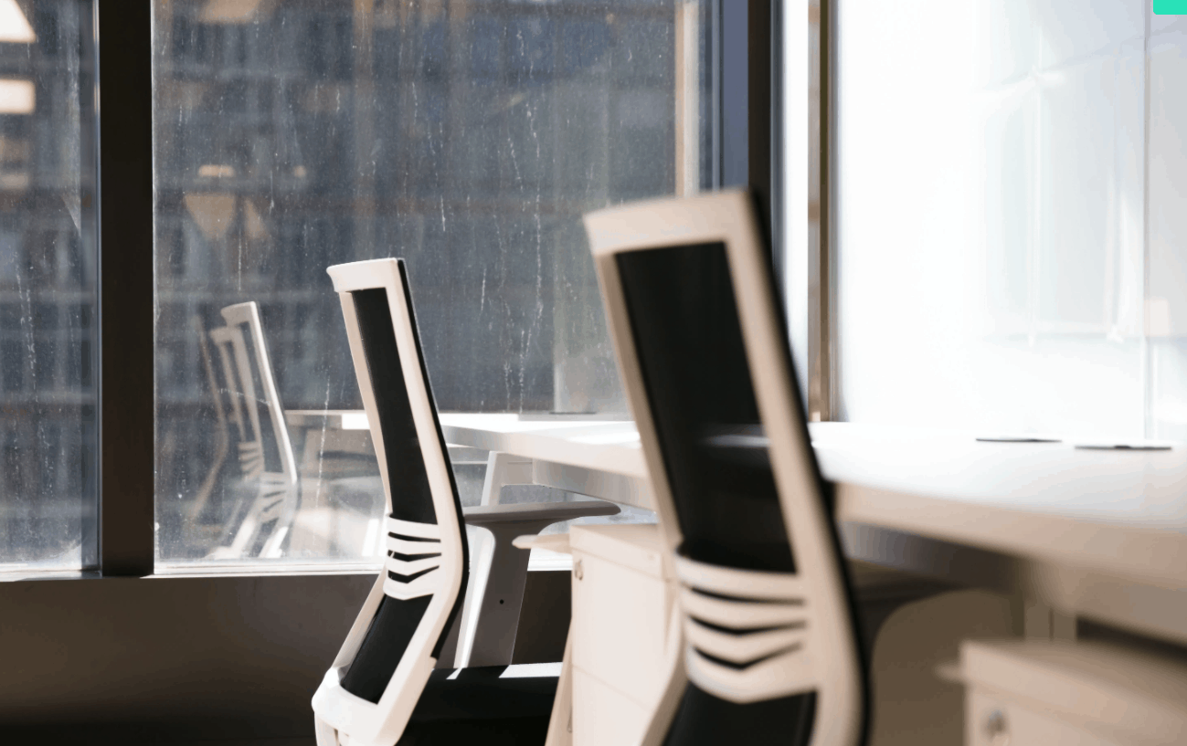 Dedicated Desk in Metropolitan Workplace in Central