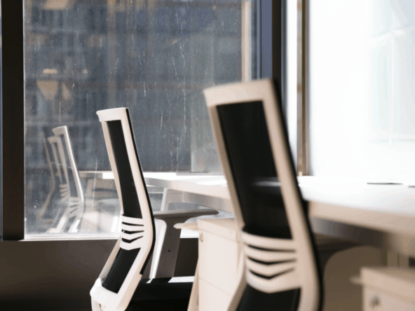 Dedicated Desk in Metropolitan Workplace in Central