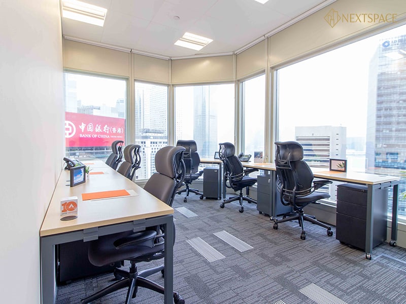 Compass - Cheung Kong Centre- Private office