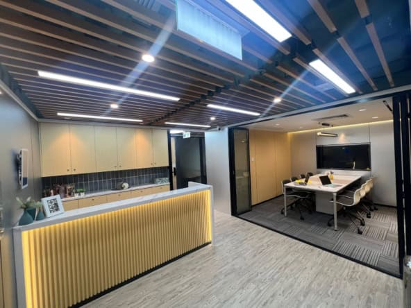 Pioneer Centre - coworking space Kowloon Prince Edward 2